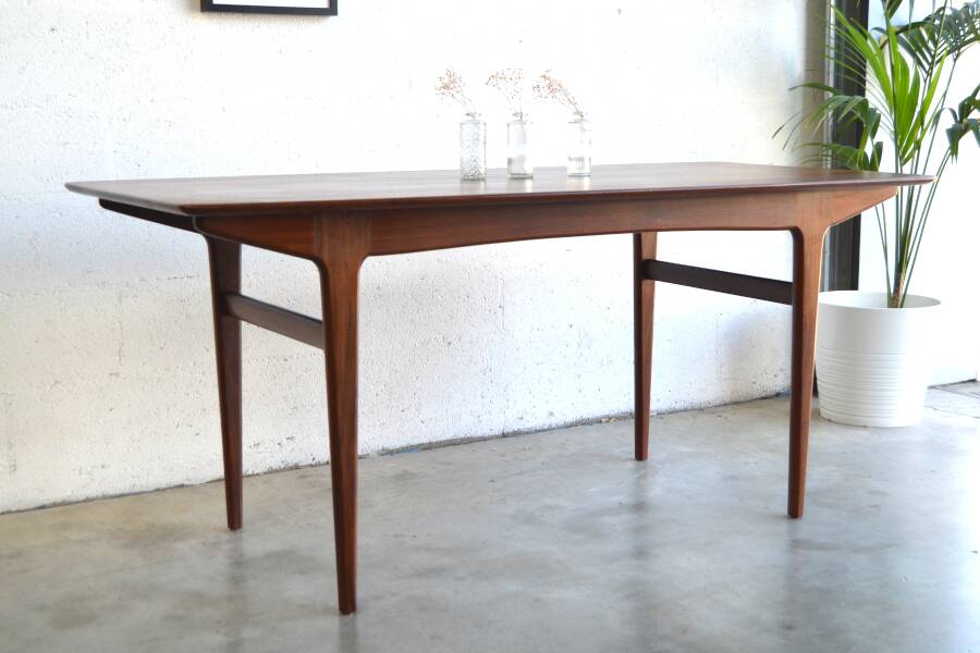 Table à repas en teck par Younger * 167 cm