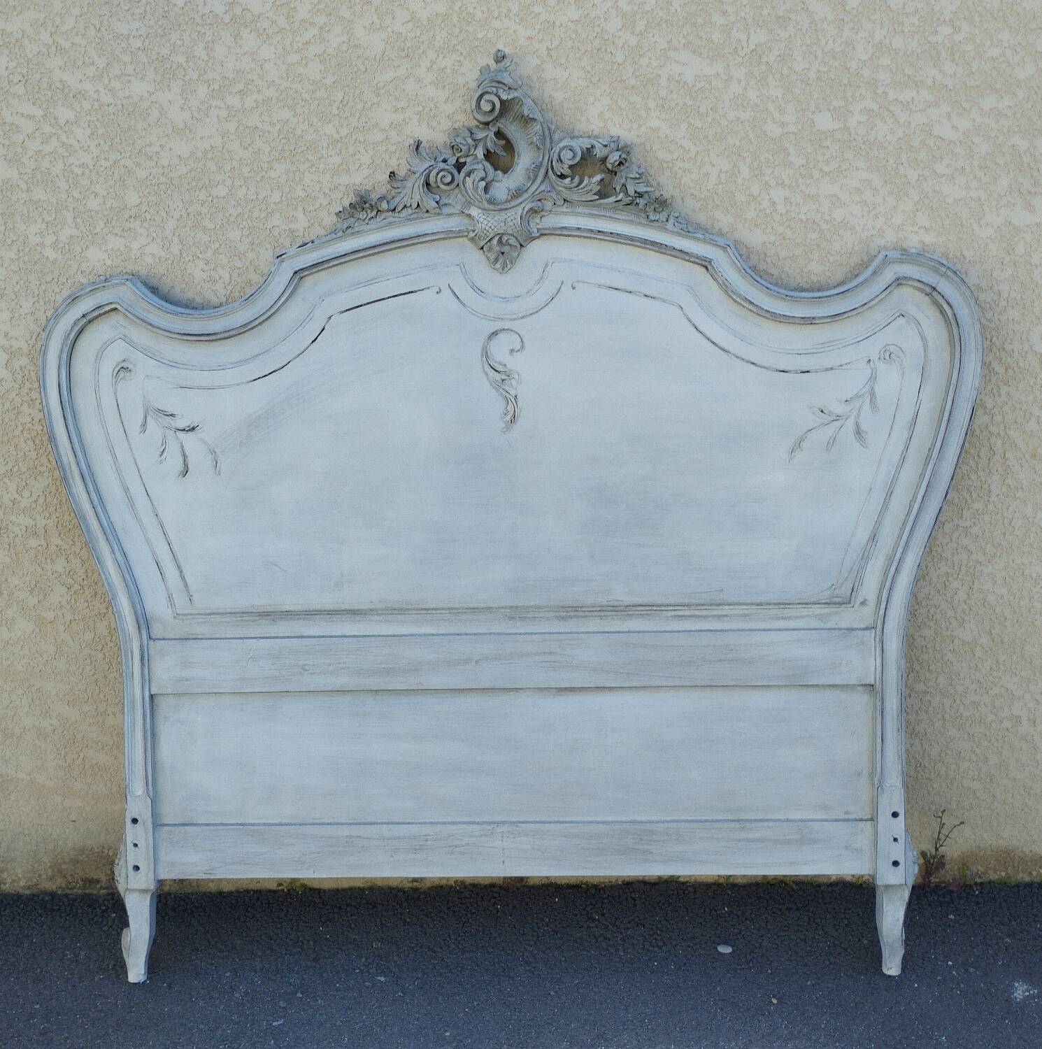 Louis xv style headboard with shabby chic patina