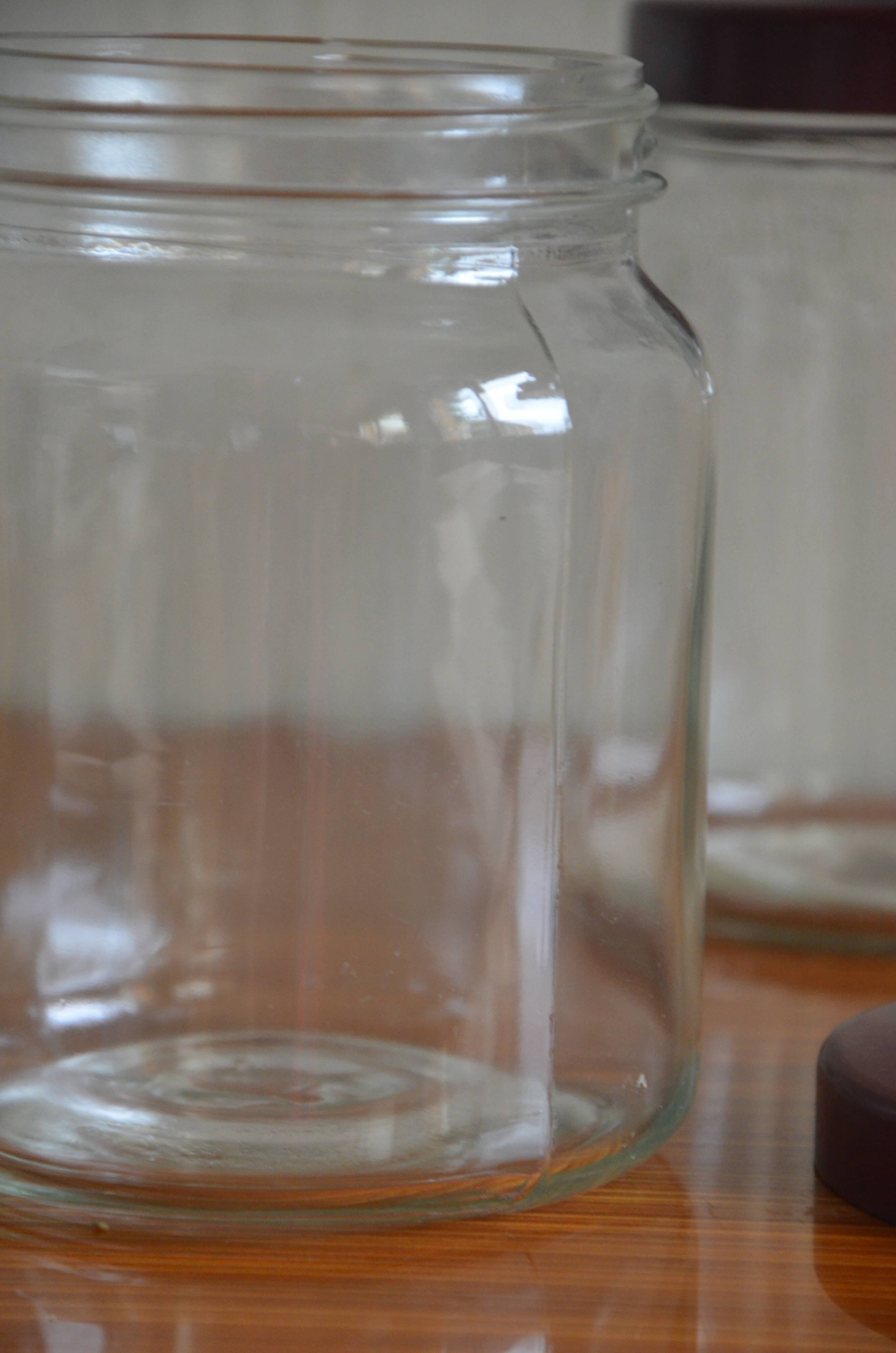 Glass jar, Bakelite lid