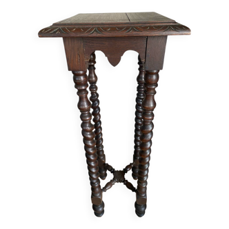 Louis XIII style pedestal table