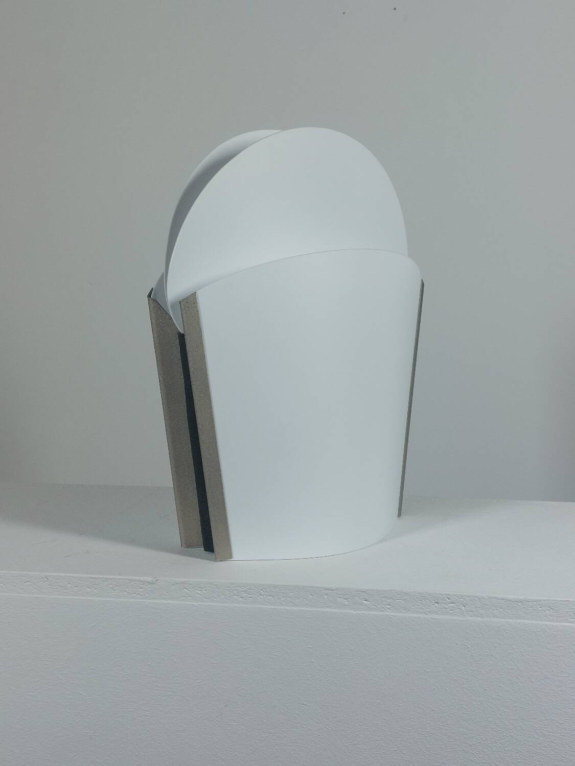 Vintage Sun Ra table lamp by Samuel Parker, Italian design.