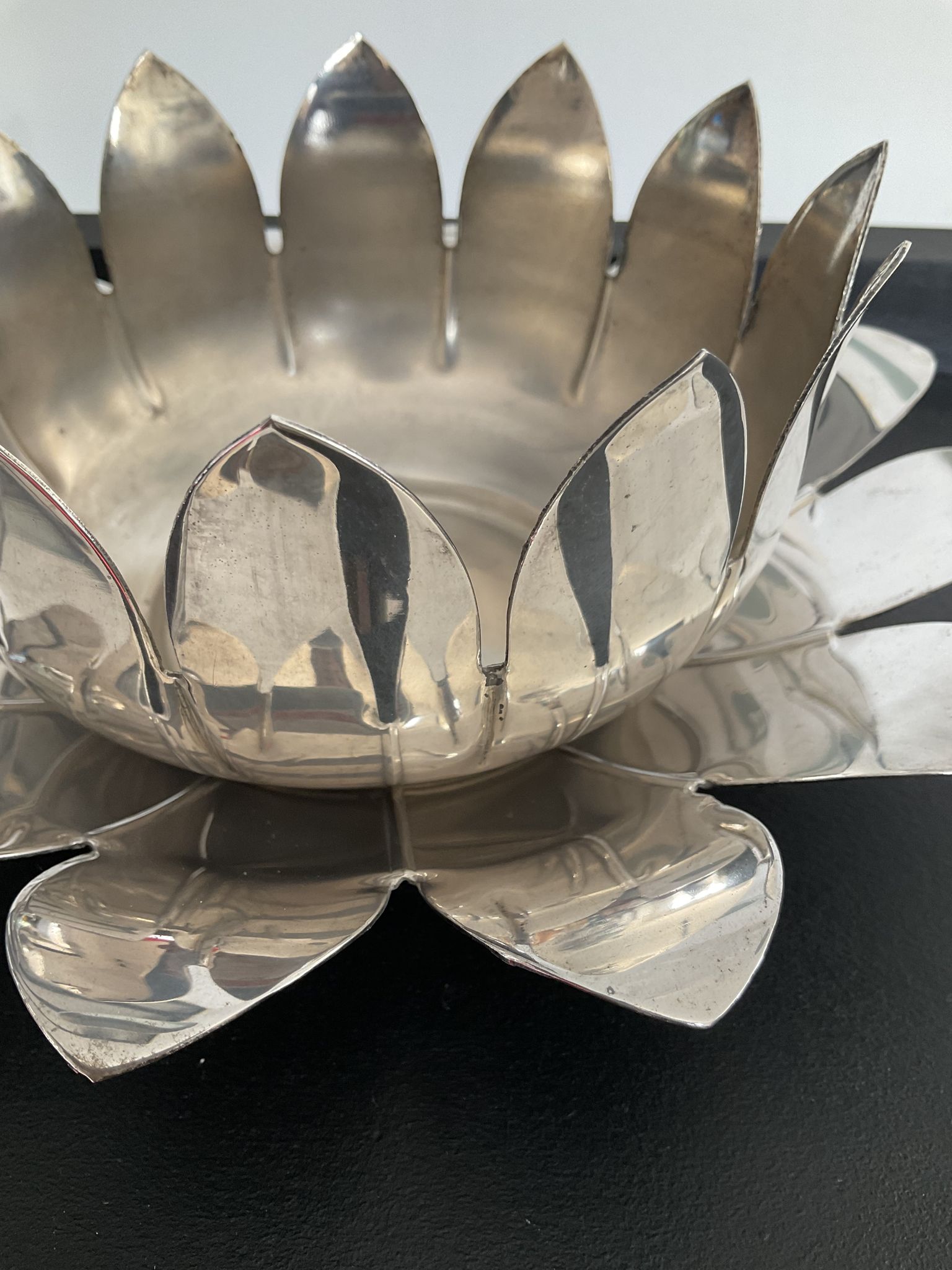 Empty Lotus pocket in silver metal Italy 70s