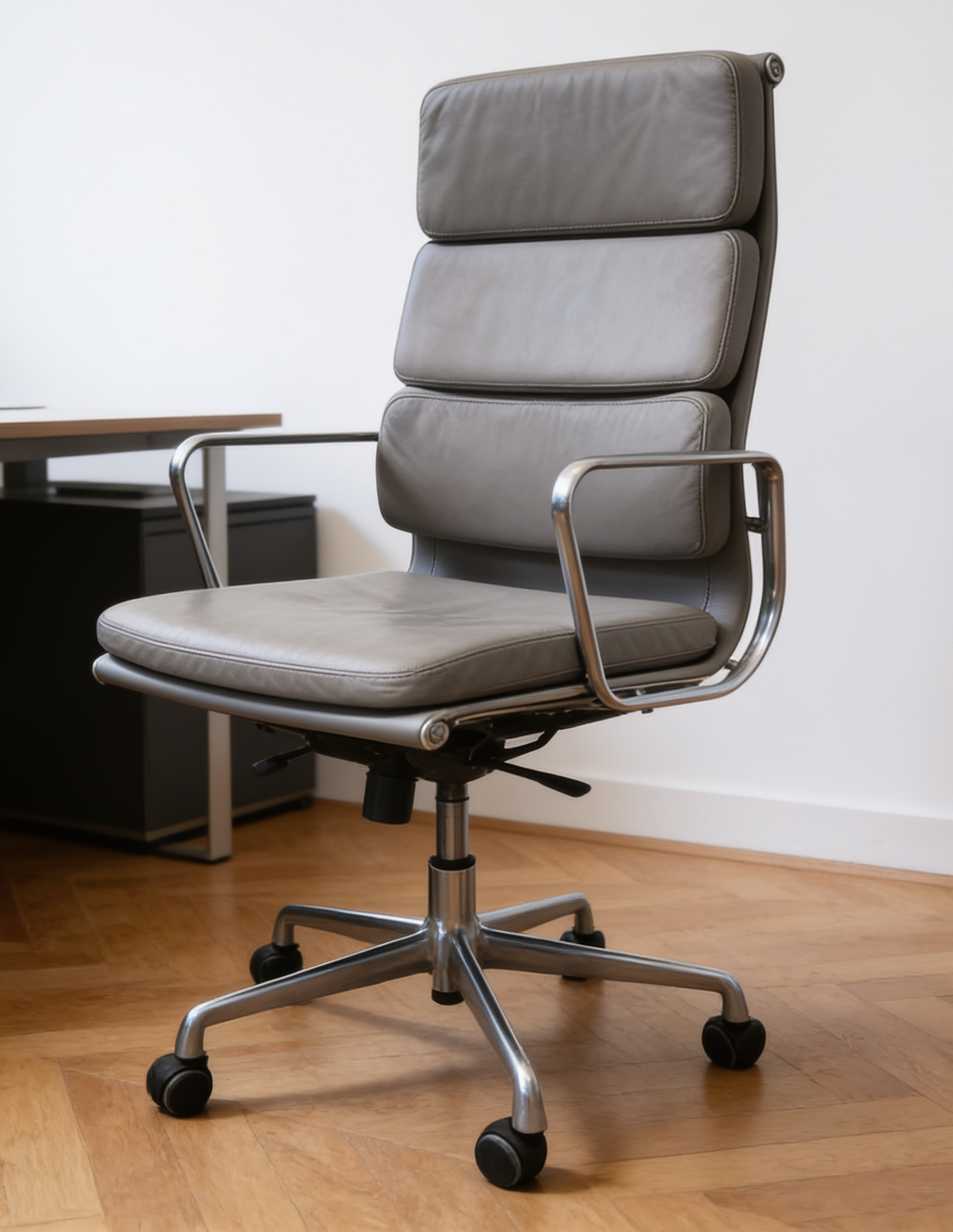 Fauteuil de direction EA219, Vitra