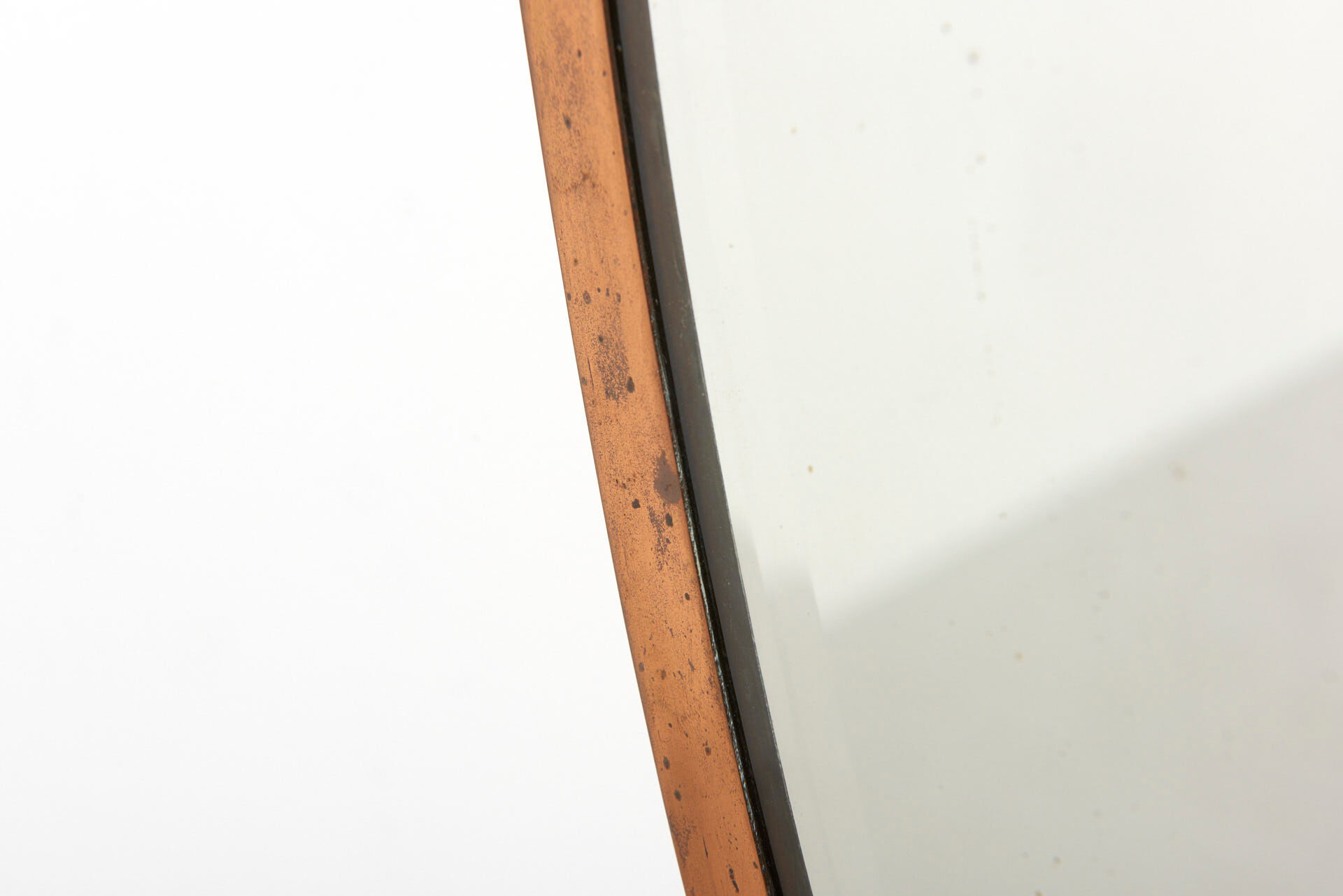 Round mirror in cupper 1960