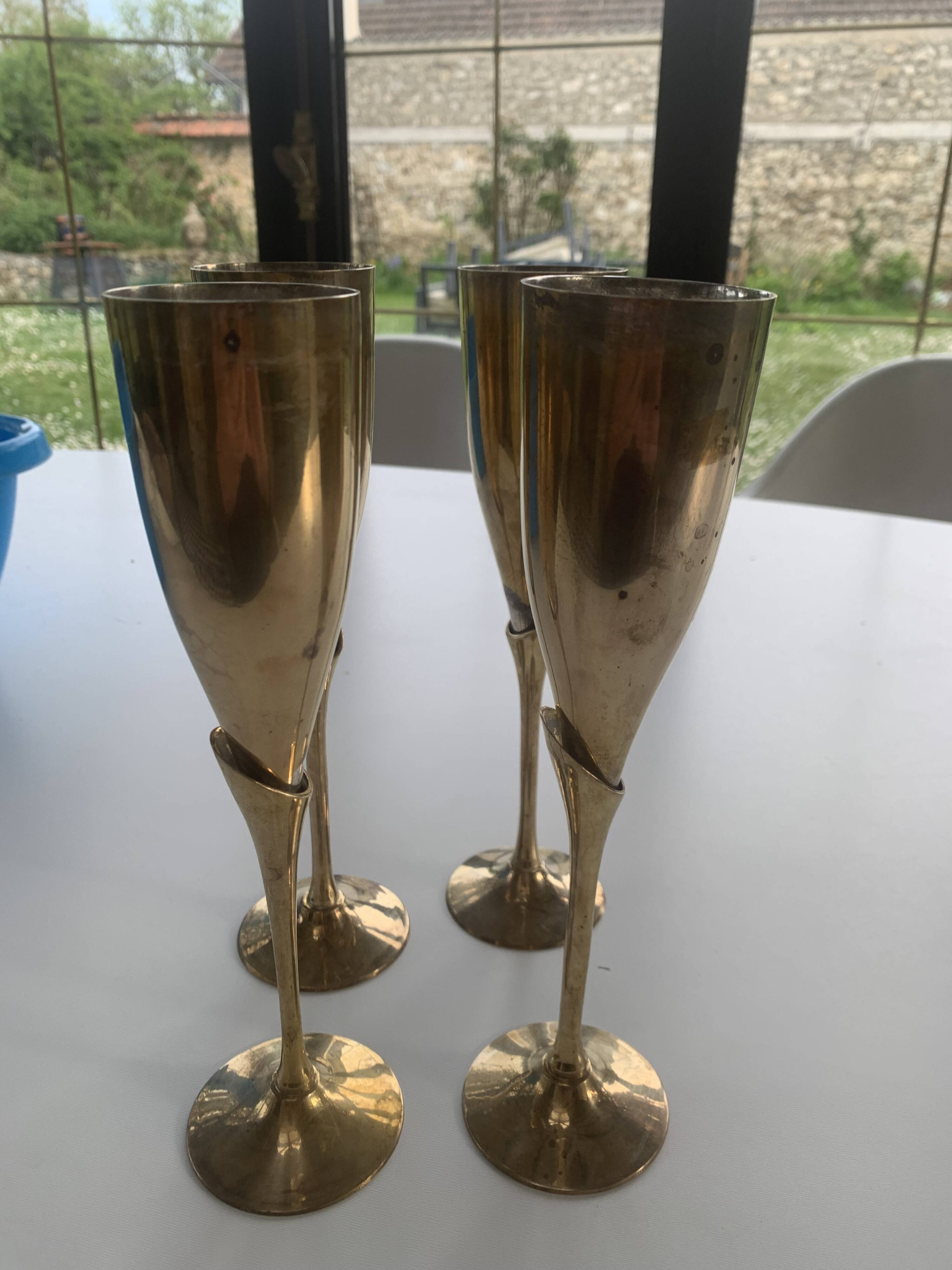 Set of 4 gold metal flutes, vintage 1970