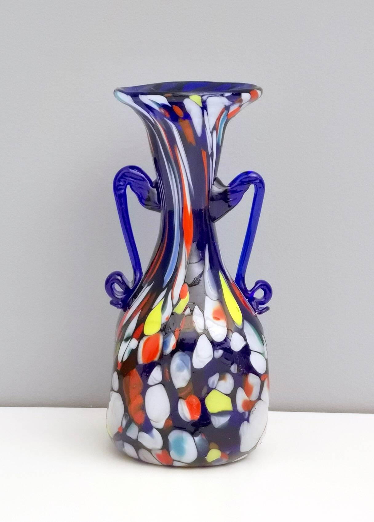 Vase Art Nouveau en Verre de Murano Bleu Produit par Toso, Italie