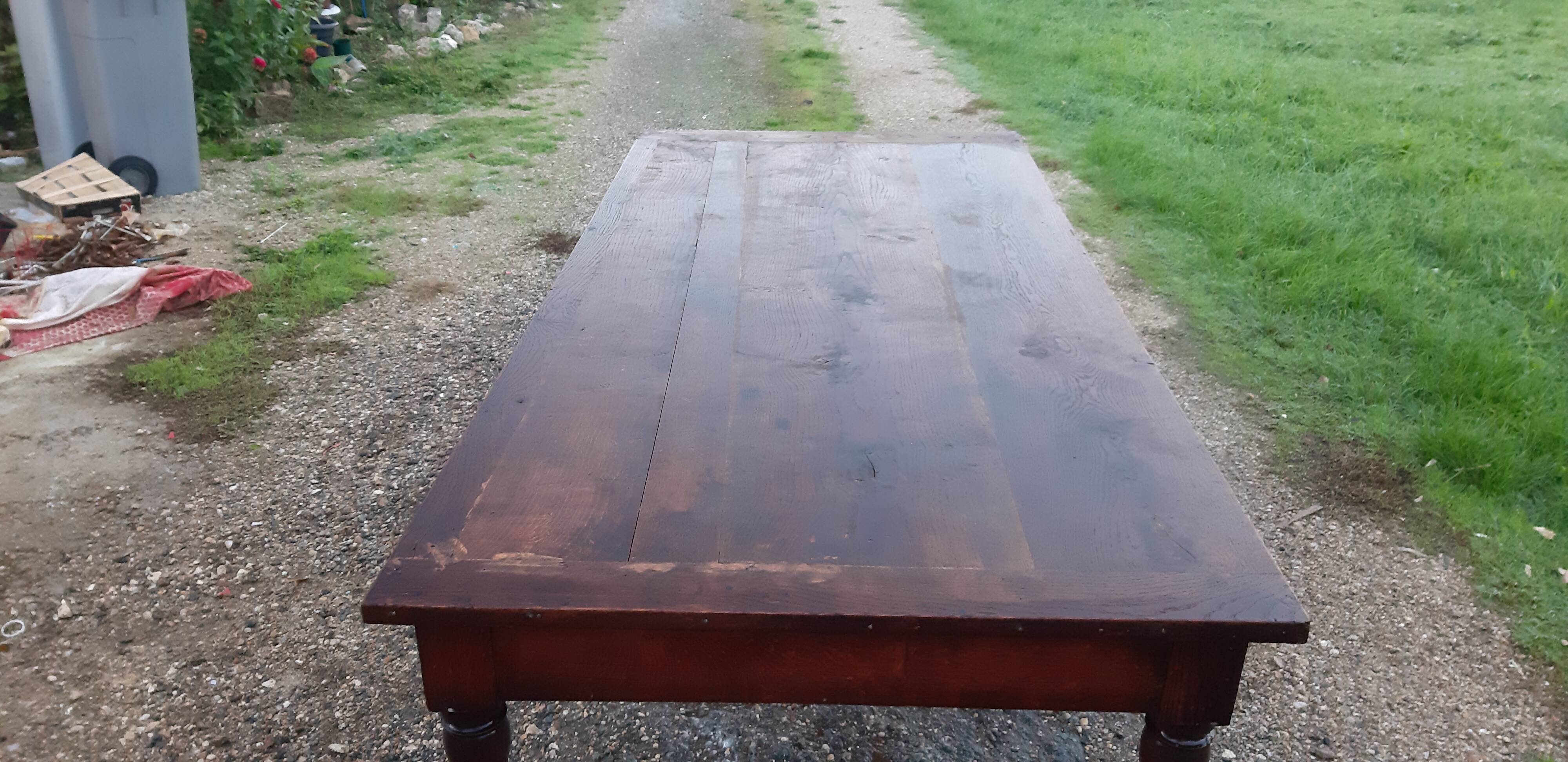 Country farm table in oak