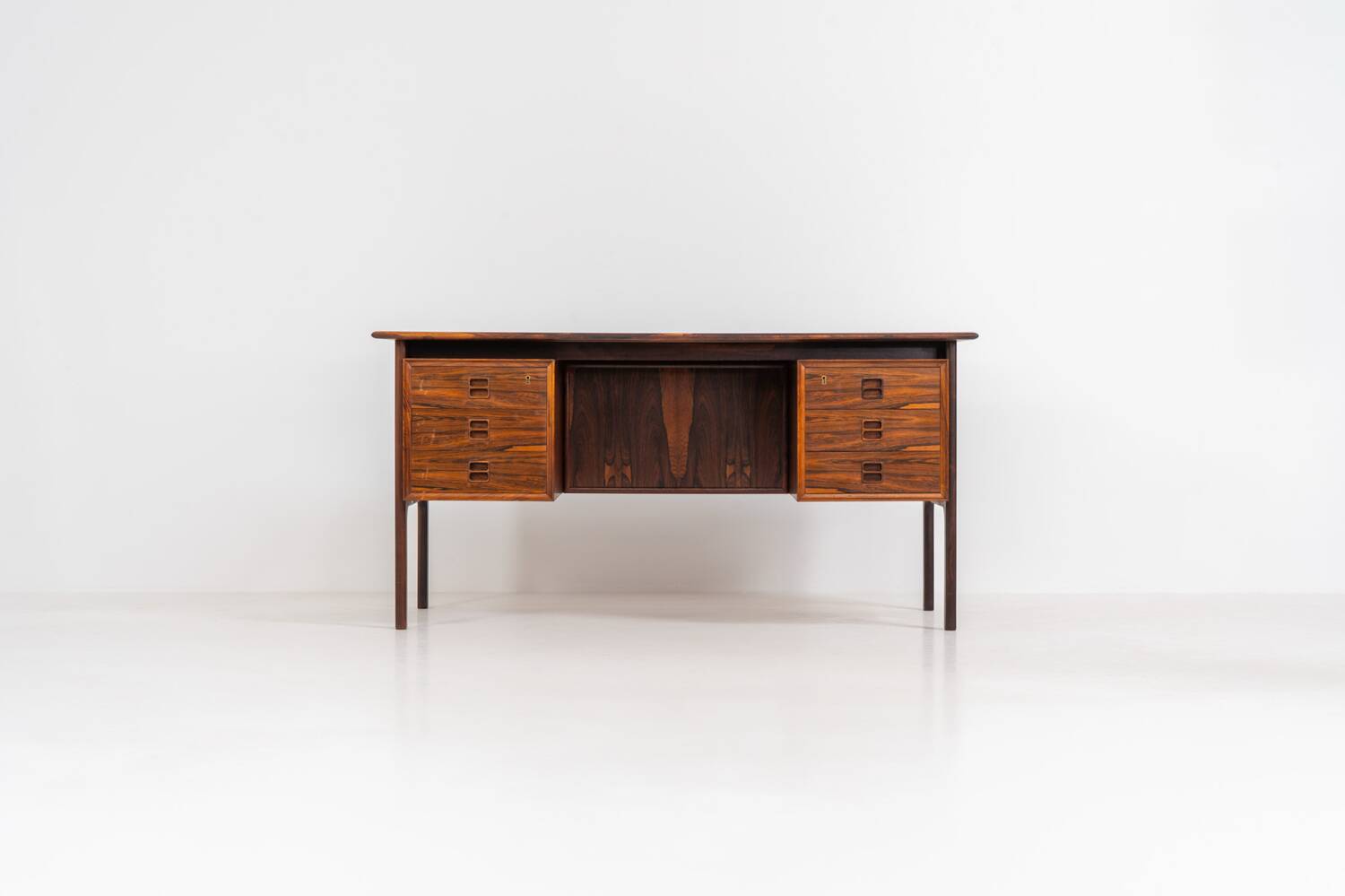 Bureau en palissandre par Edmund Brouer pour Brouer Møbelfabrik