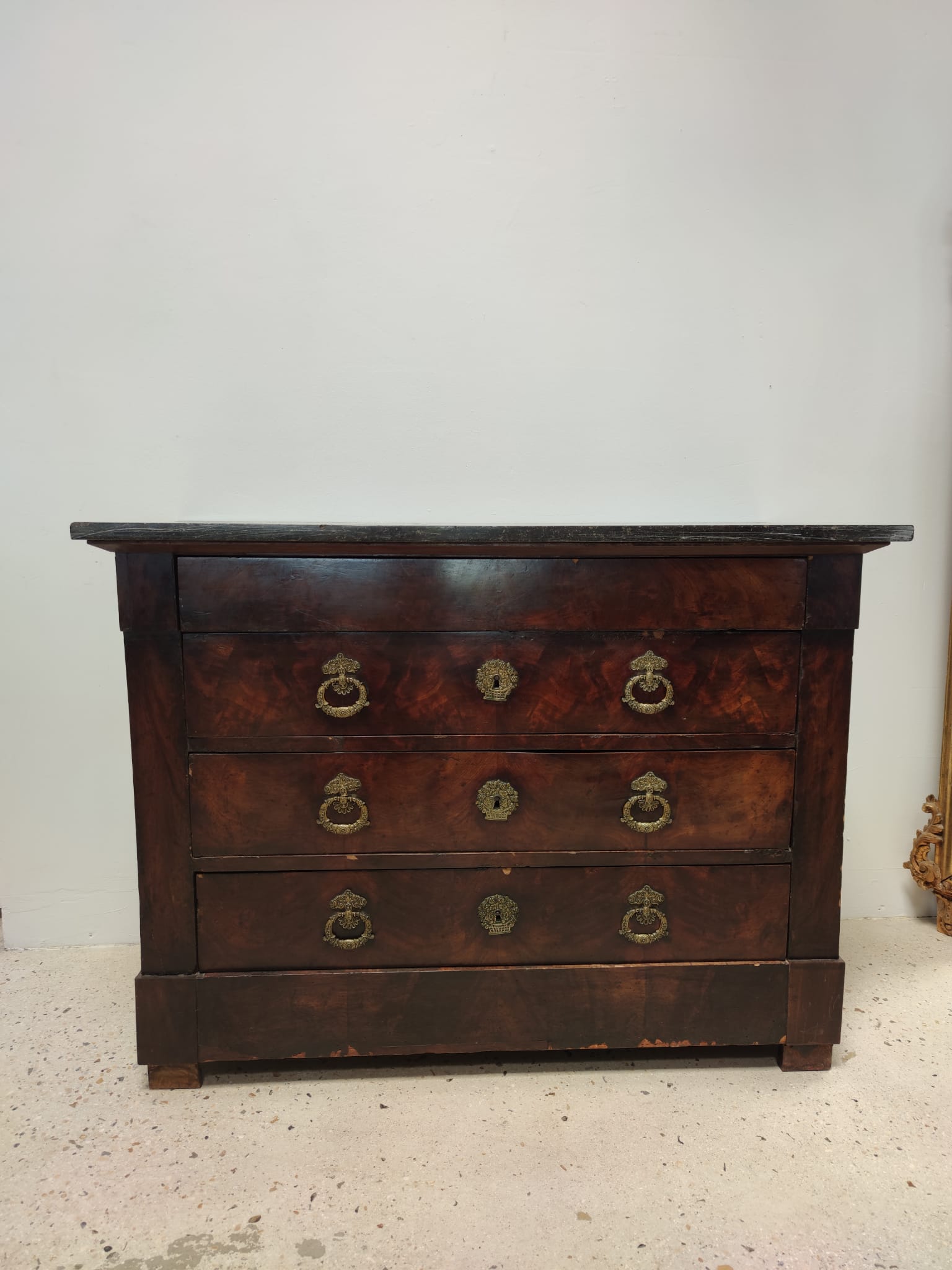 Chest of drawers in wood and gray marble with 4 drawers nineteenth century