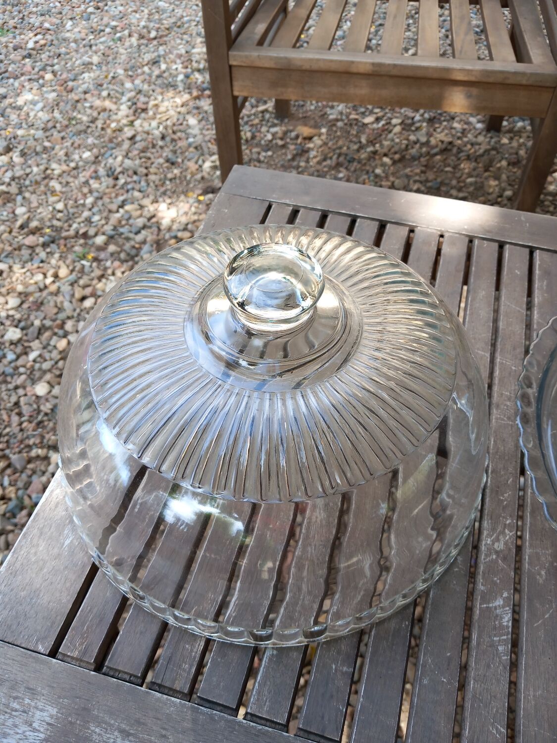 Glass dish and bell
