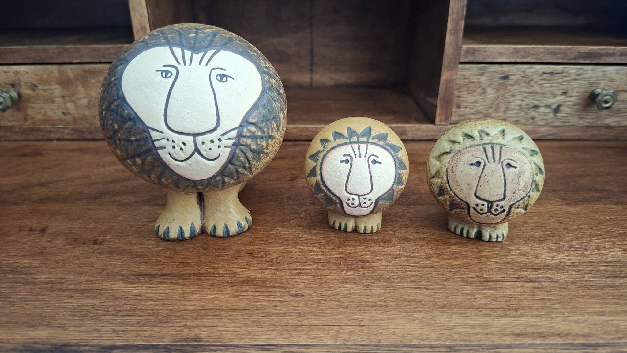 Set of 3 ceramic lions by Lisa Larson/Gustavsberg.