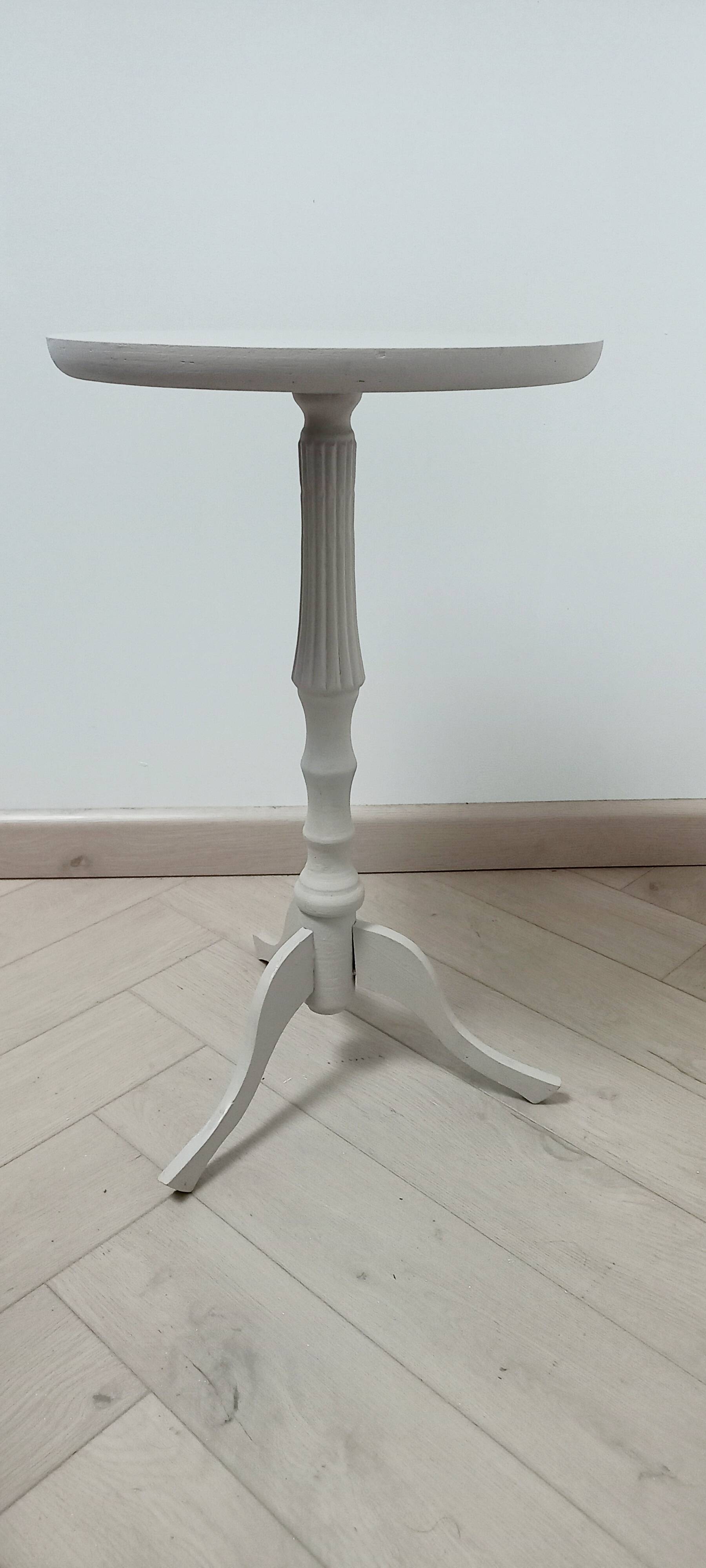 Refurbished tripod pedestal table