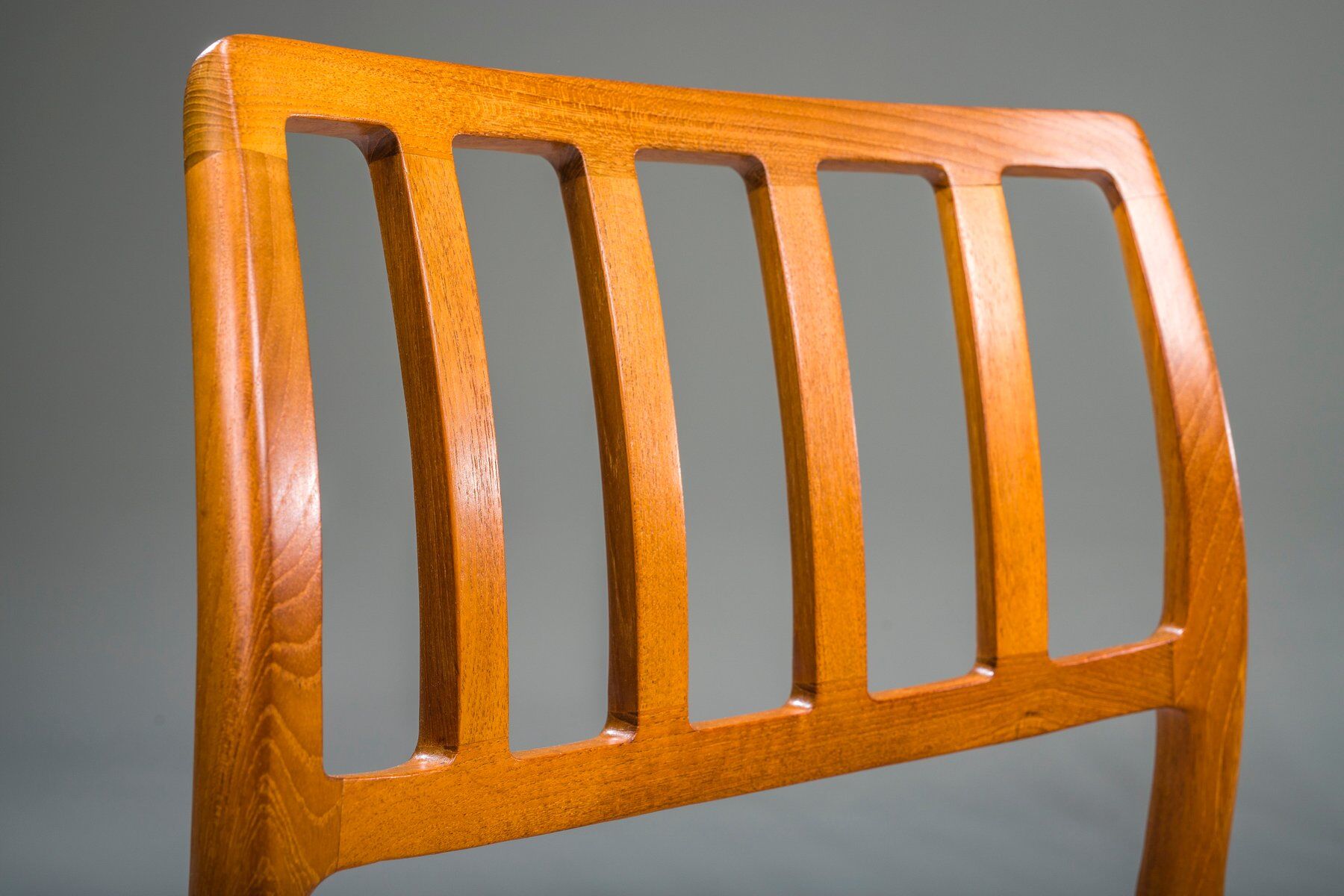 Chaises de salle à manger modèle 83 en teck par Niels Otto Møller pour J.L. Møllers, années 1960, lot de 6