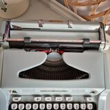 Hermes 3000 typewriter