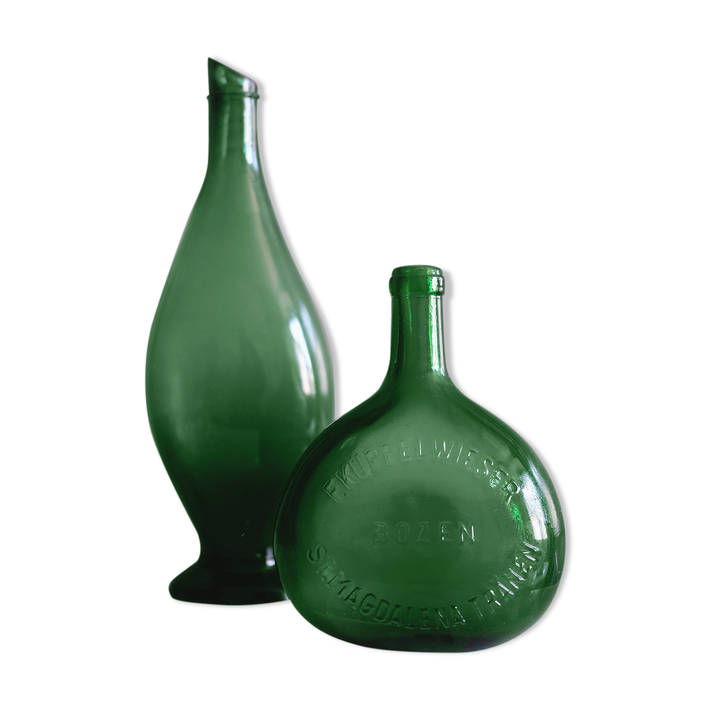 Paire de bouteilles en verre absinthe