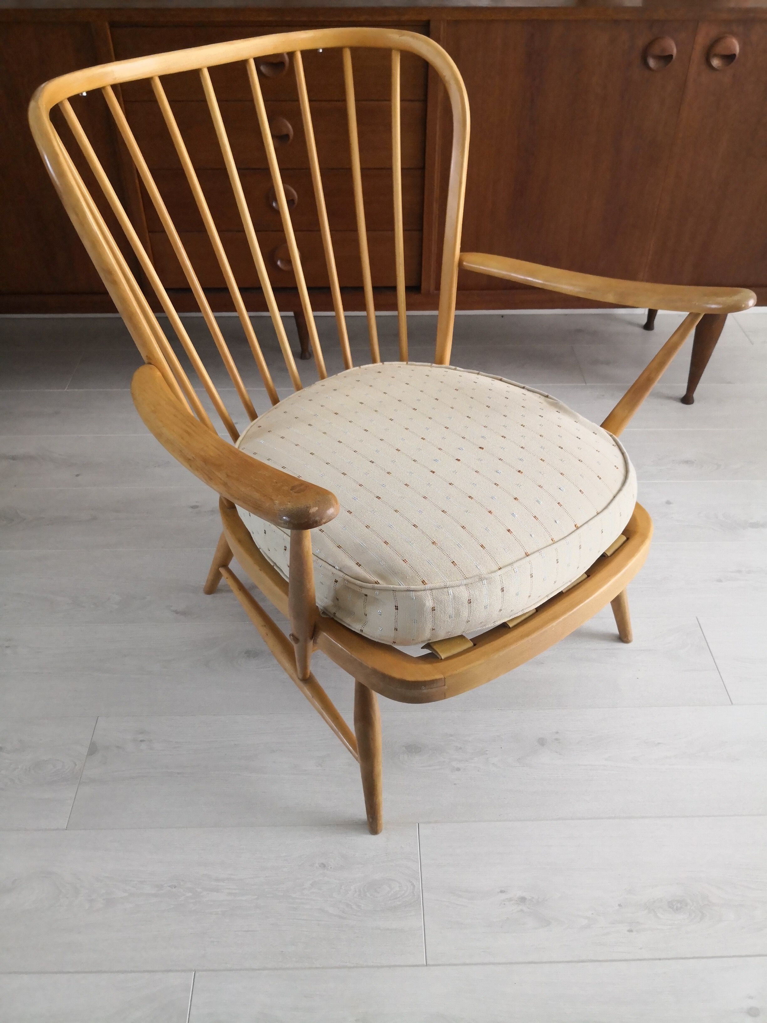 Armchair of the 60s/70s Ercol