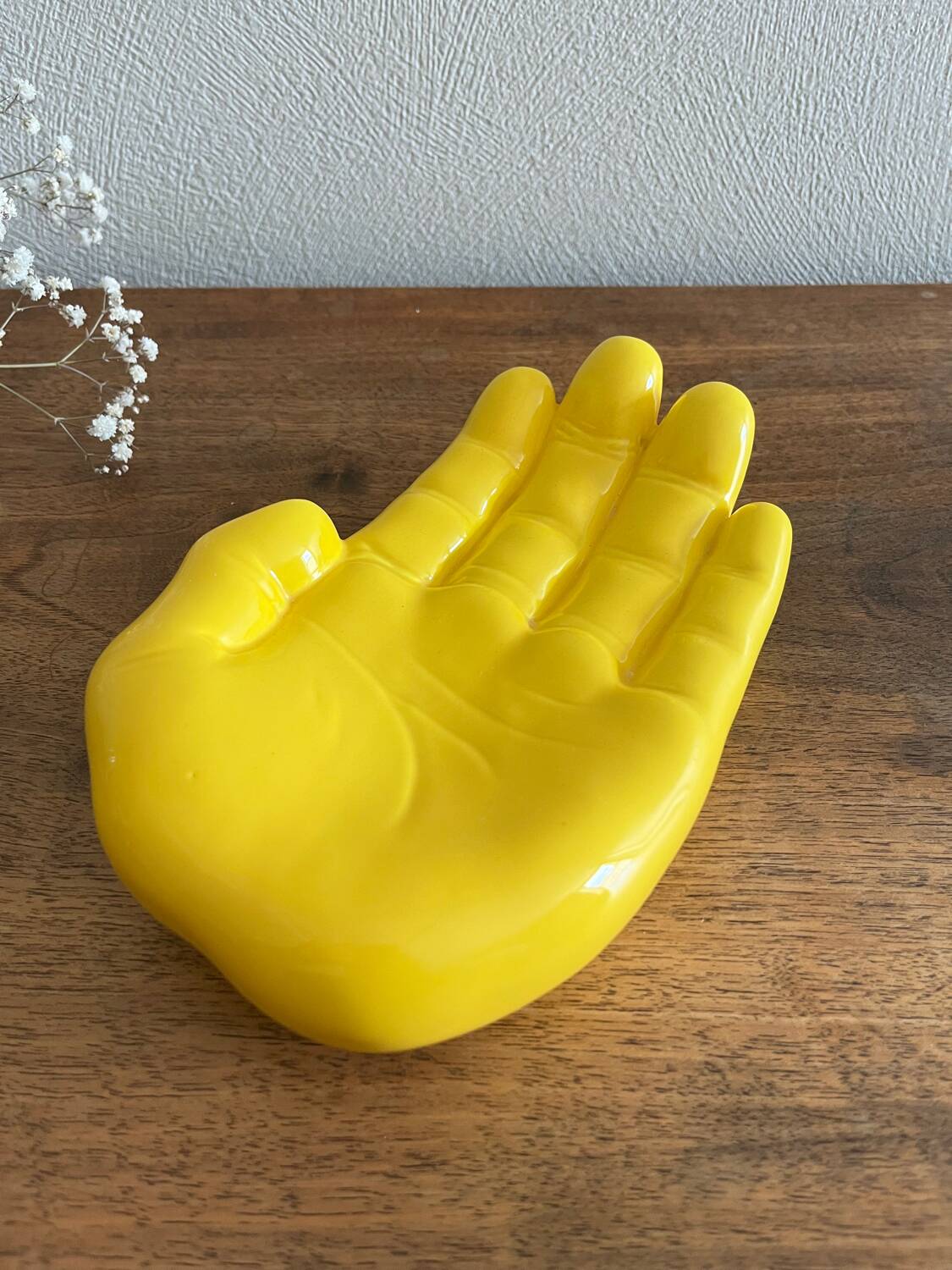 Empty ceramic hand pocket