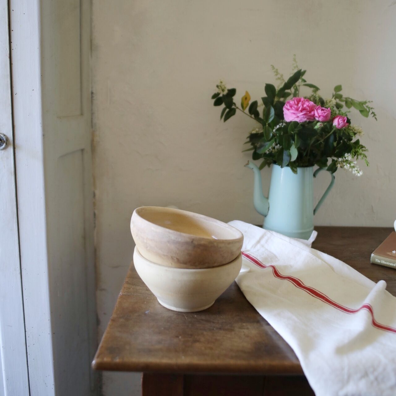 Lot of two old bowls