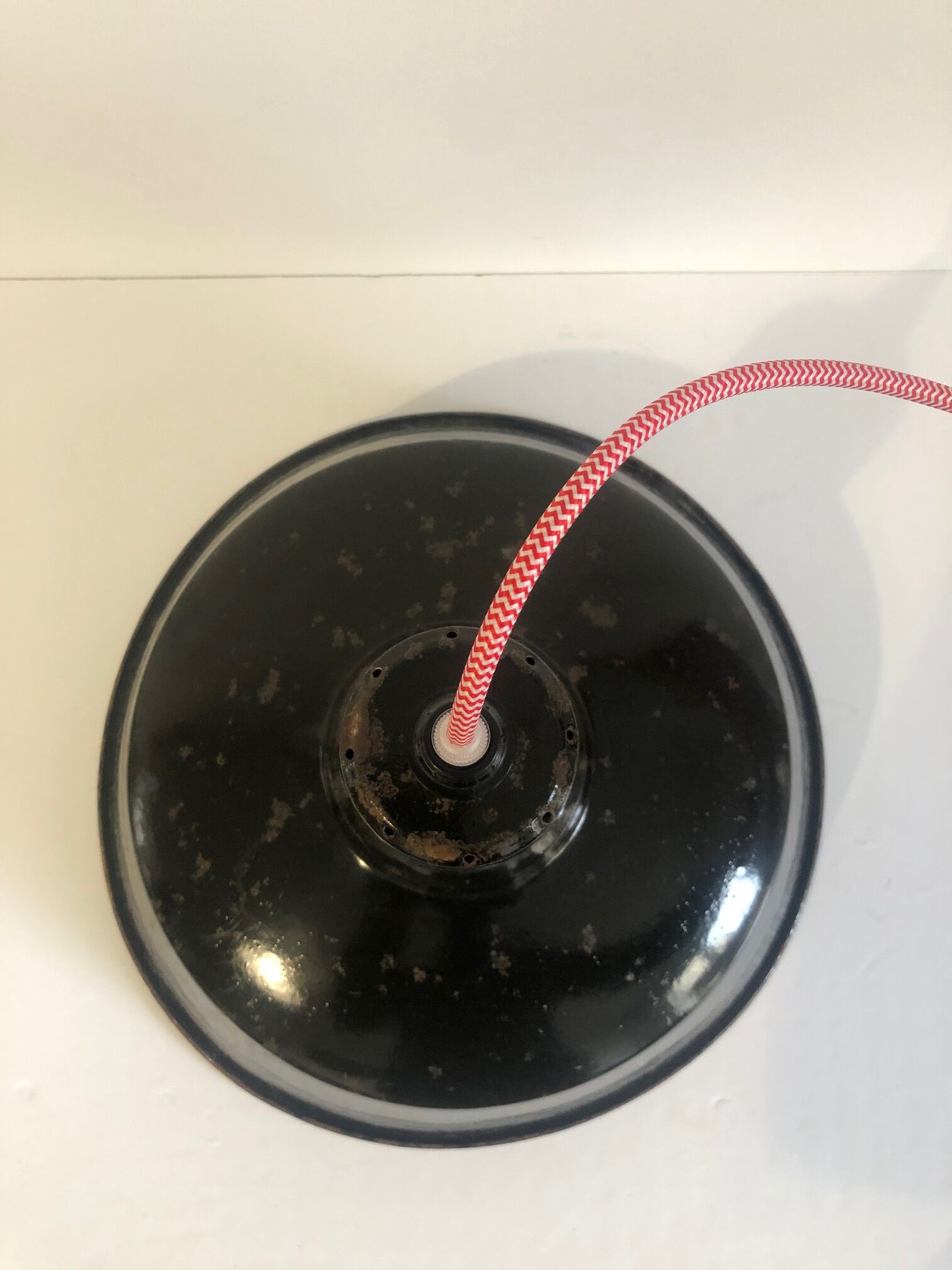 Set of 2 black enamelled bowls