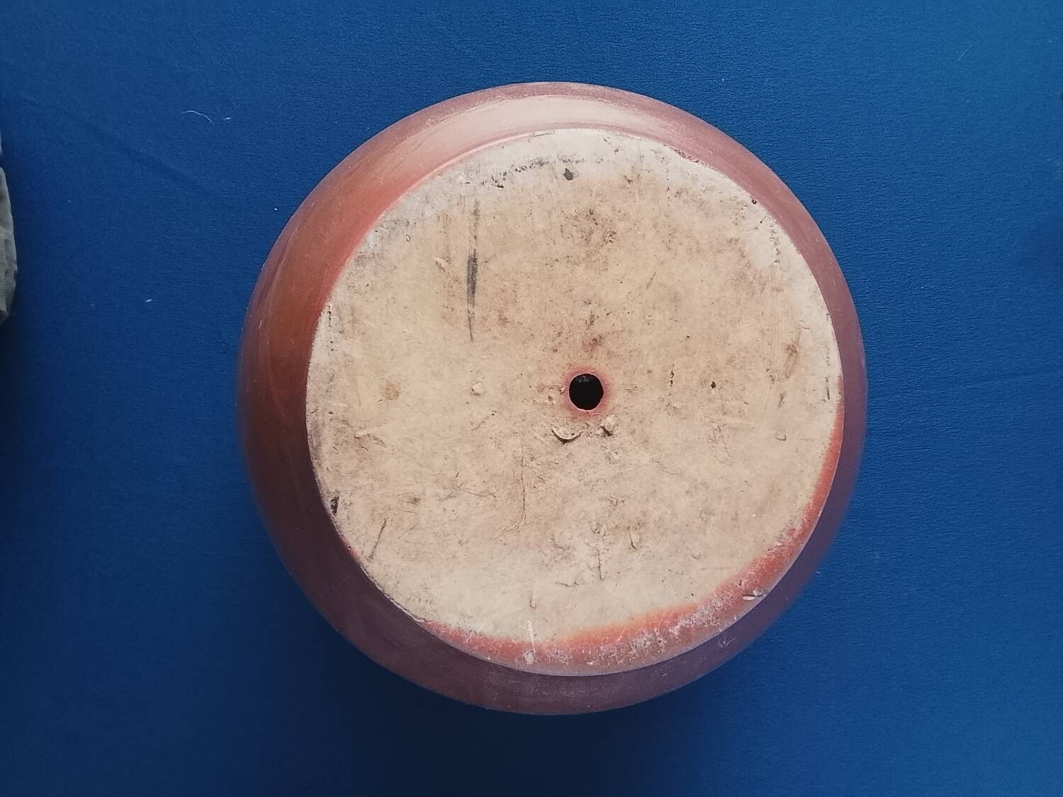 Varnished terracotta flower pots