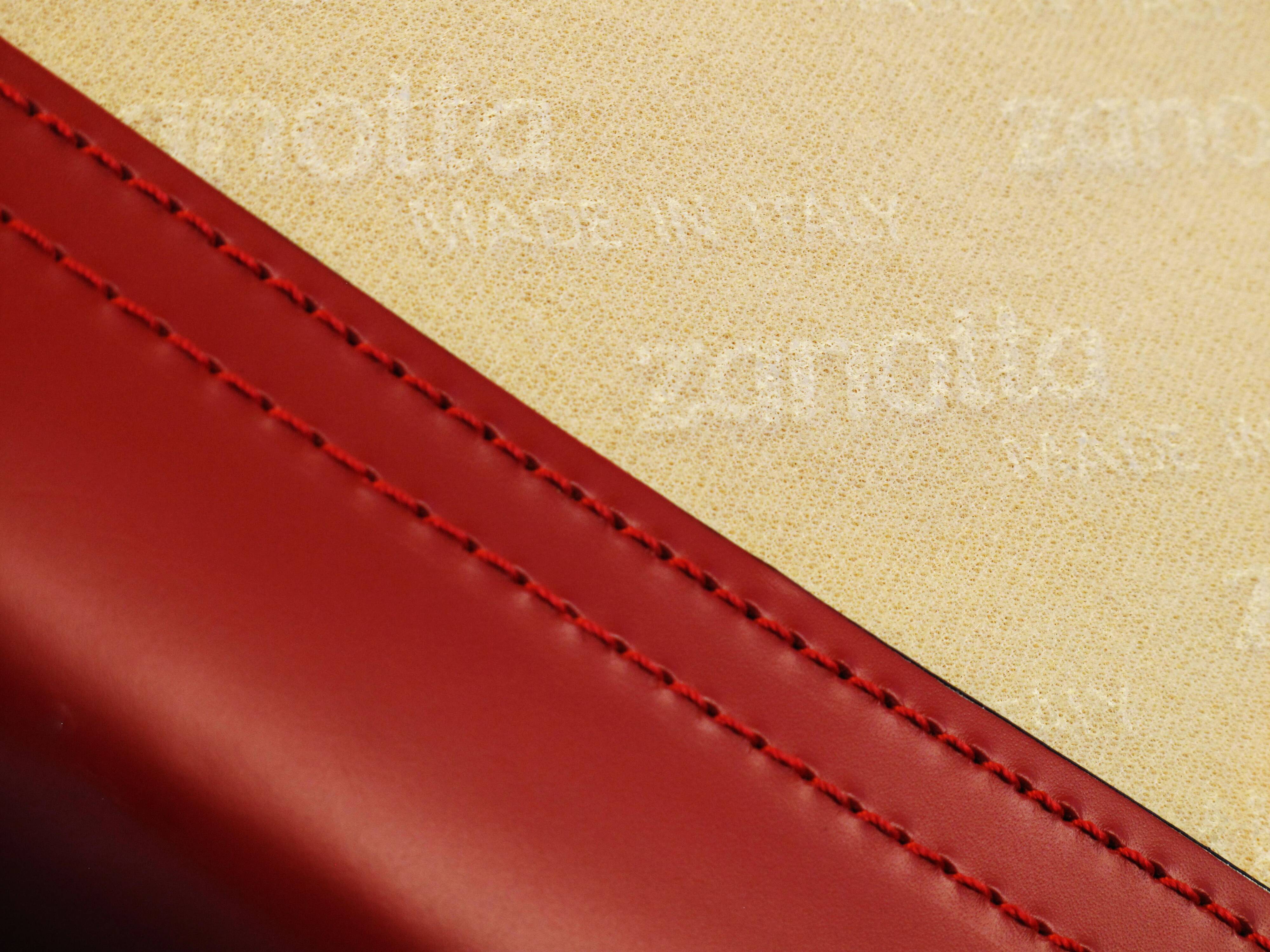 Set of 4 Zanotta armchairs in red leather