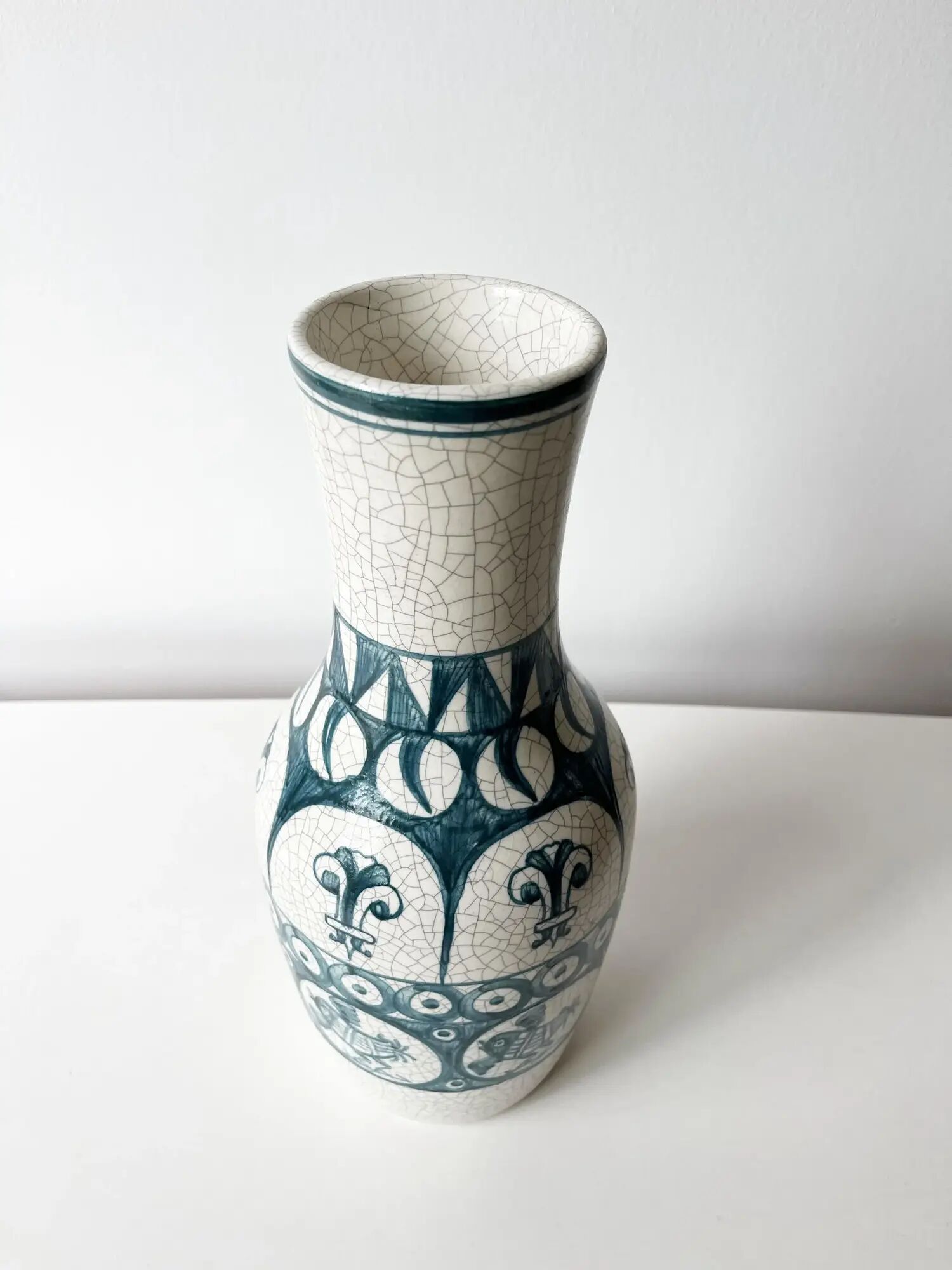 Cracked ceramic vase from the 1960s.