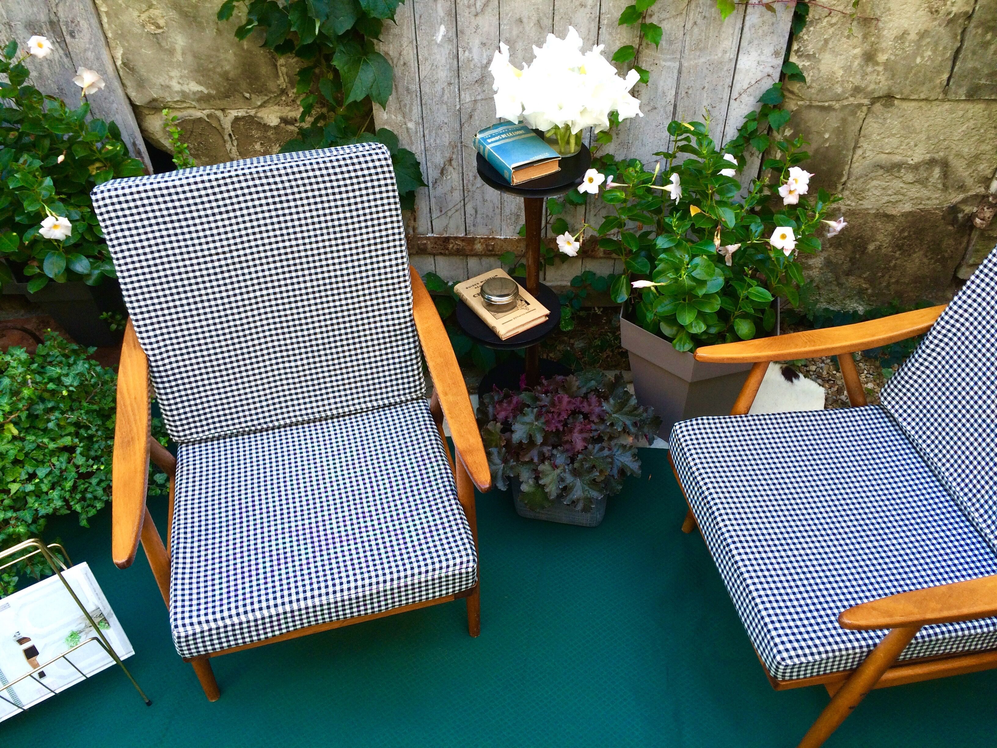 Pair of Thonet armchairs