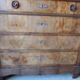 Antique chest of drawers with 4 drawers of Epoque Louis Philippe in solid walnut wood and walnut veneer - Totalme