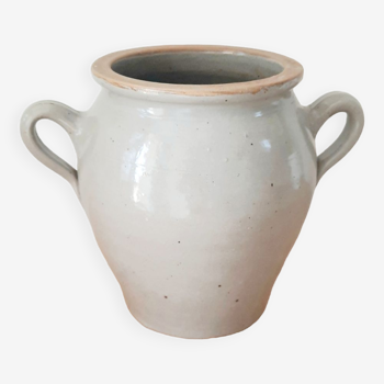 Stoneware jug pot