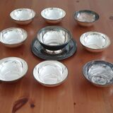 Lot of Saint Médard sauceboat and 8 bowls
