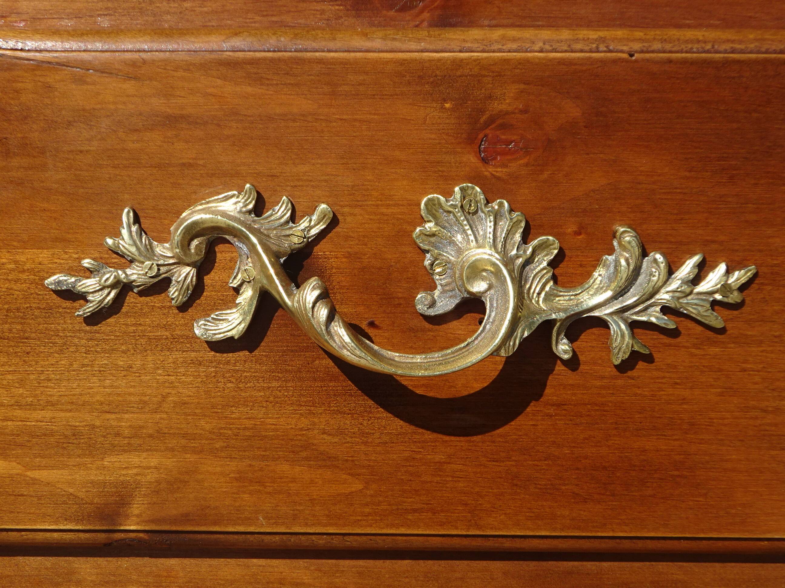 Commode 2 tiroirs de style Louis XV