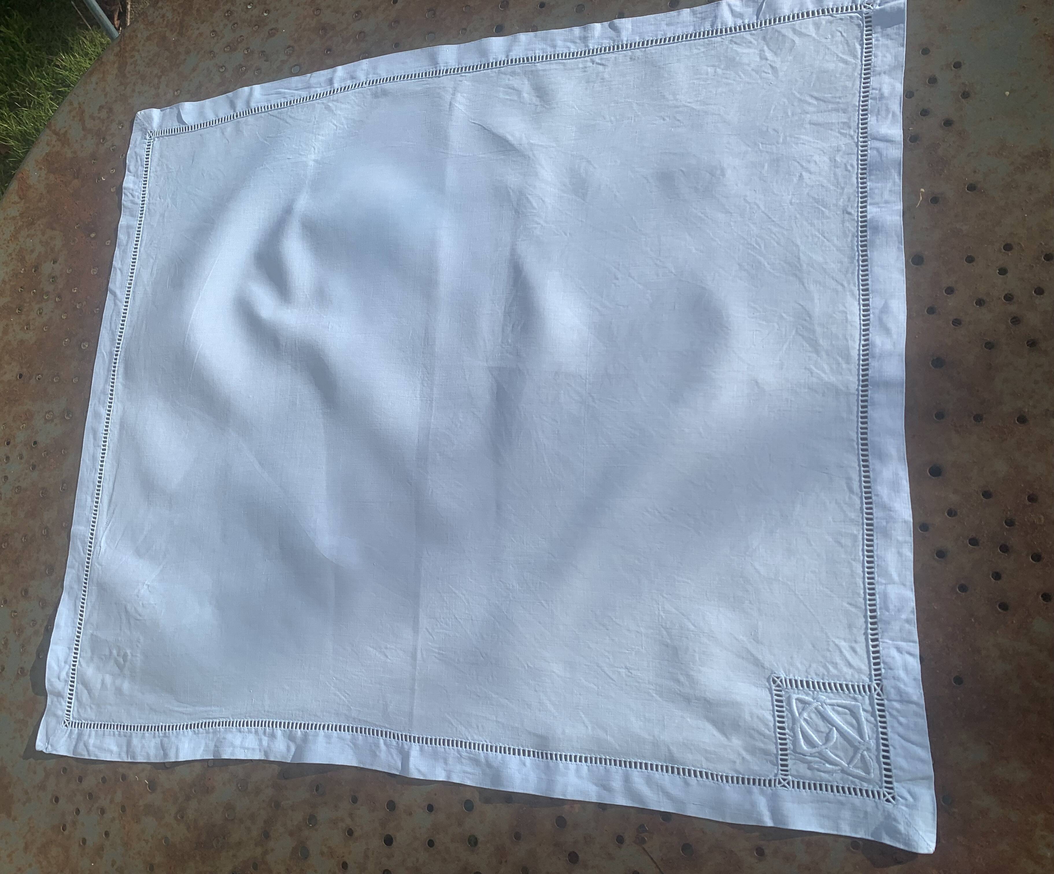 6 cotton and linen napkins, pastel blue, embroidered, OG monograms,