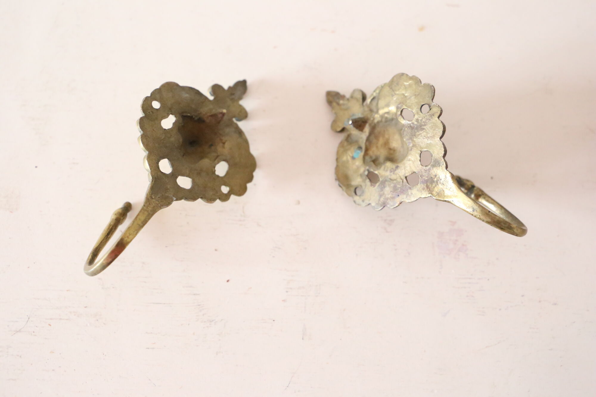 Duo of patères / hooks with angels or vintage coat door, brass