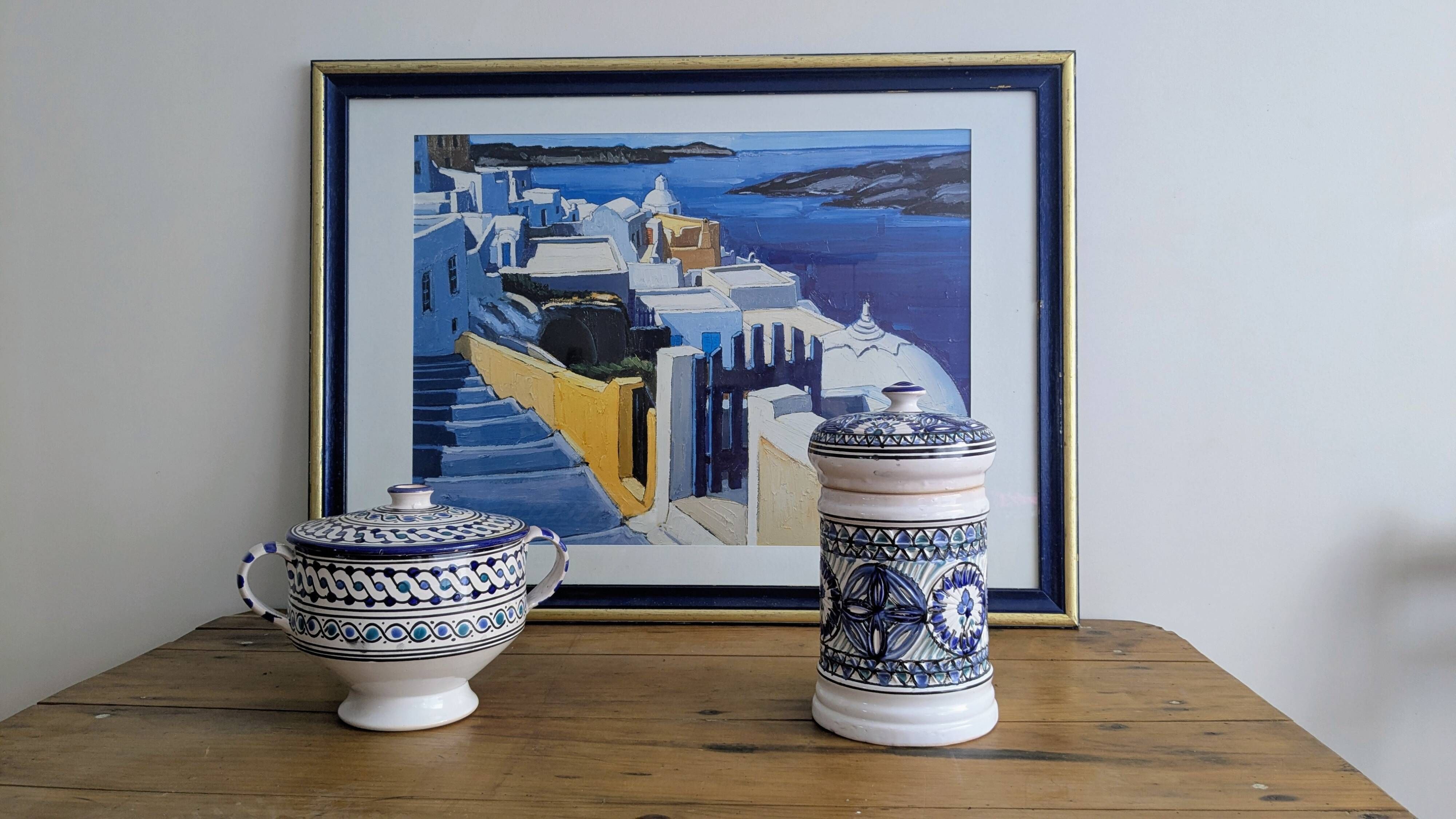 Covered ceramic pot, Tunisian artisan – 1970s – Blue and turquoise