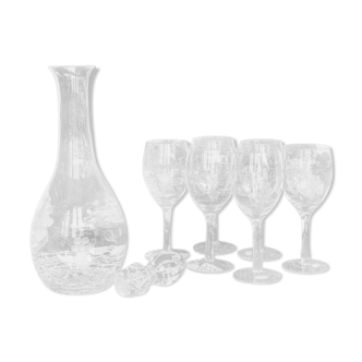 Ensemble carafe et verres à vin en verre ciselé