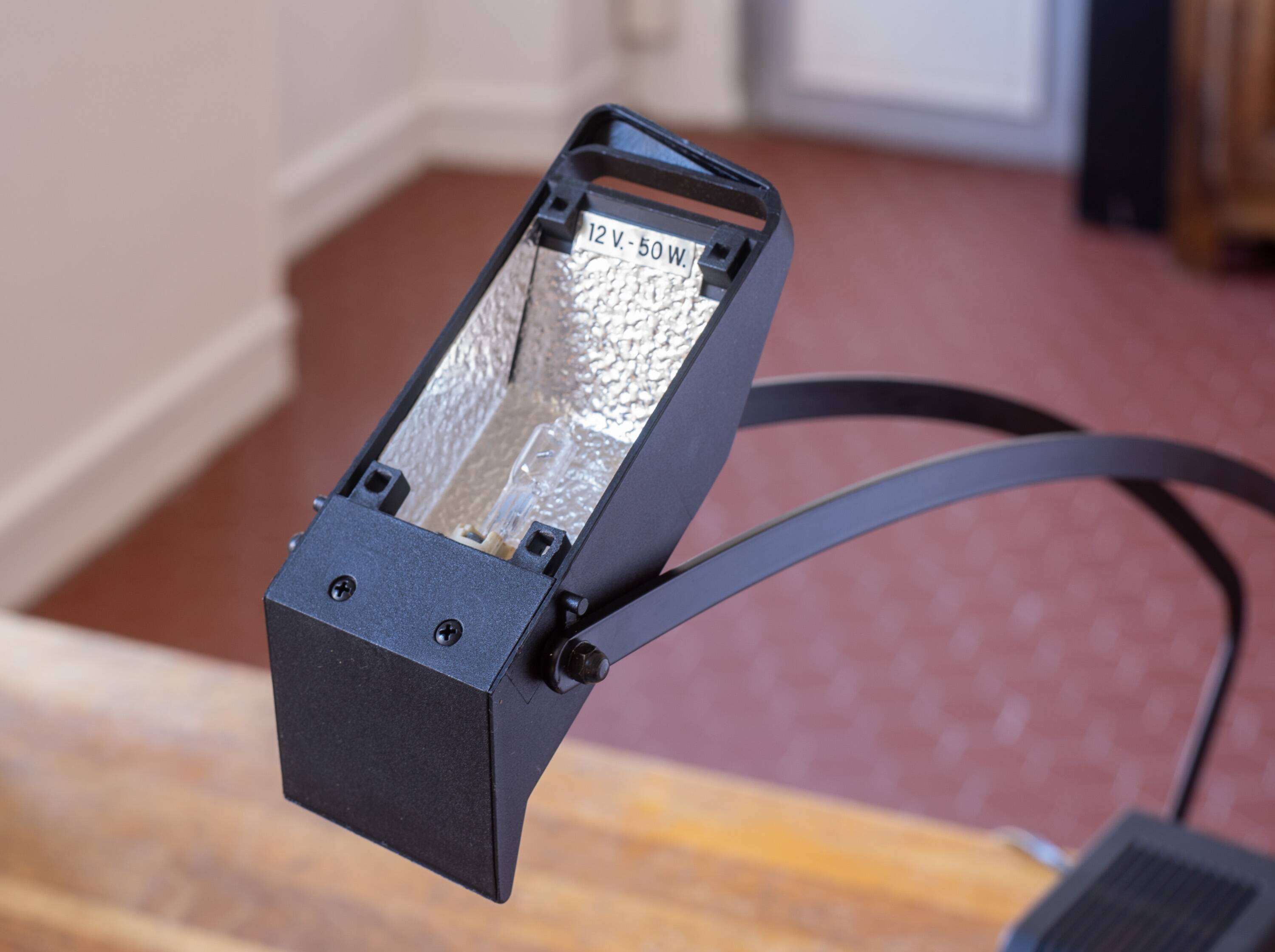 FASE Vintage table lamp from the 80s - Model: Nutria - Good condition