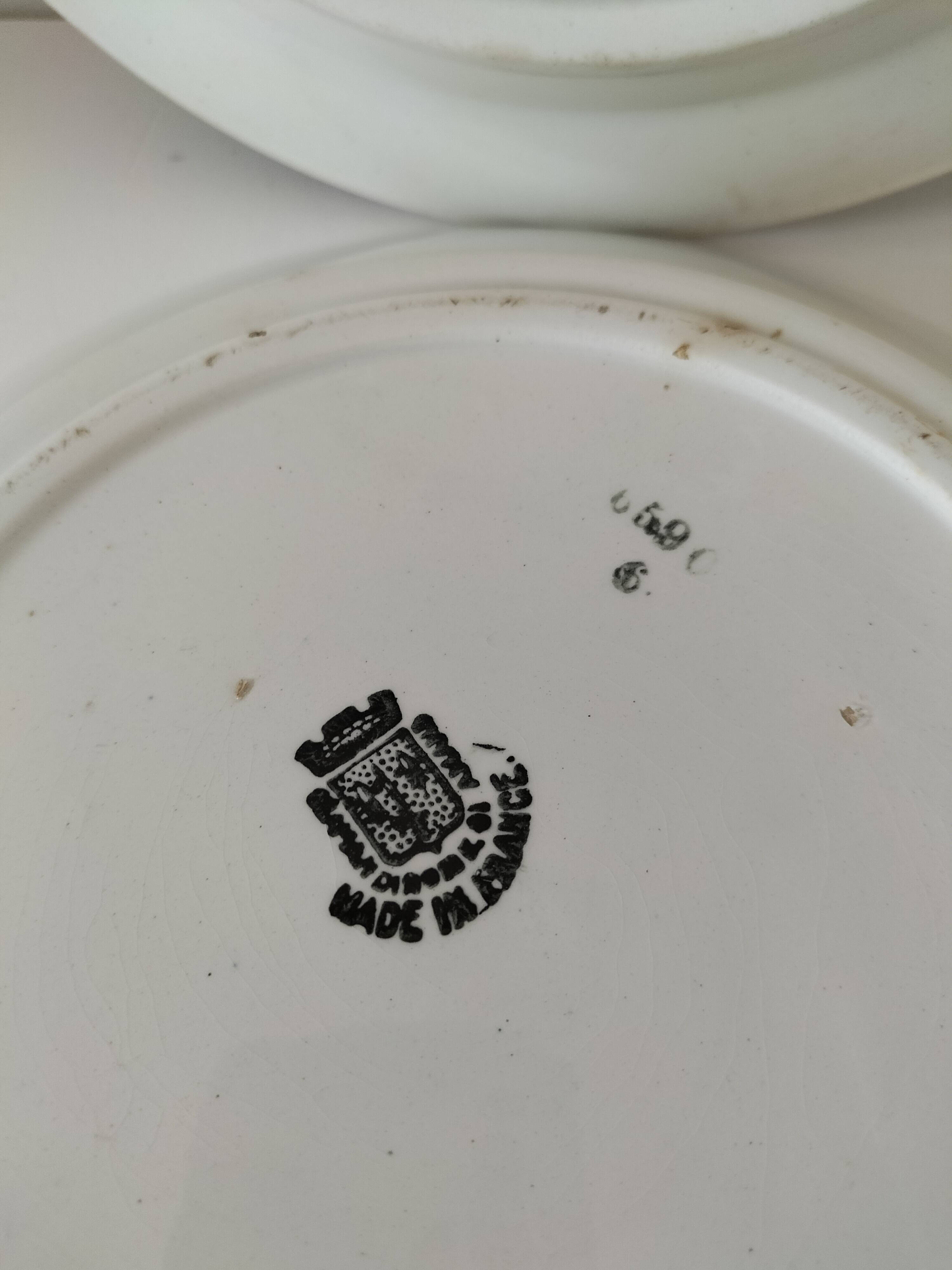 Pair of Saint Amandinoise deep dishes from the 50s