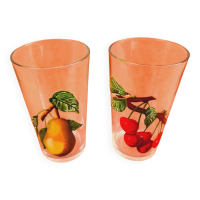 2 Verres décorés Poire / Cerise Reims France