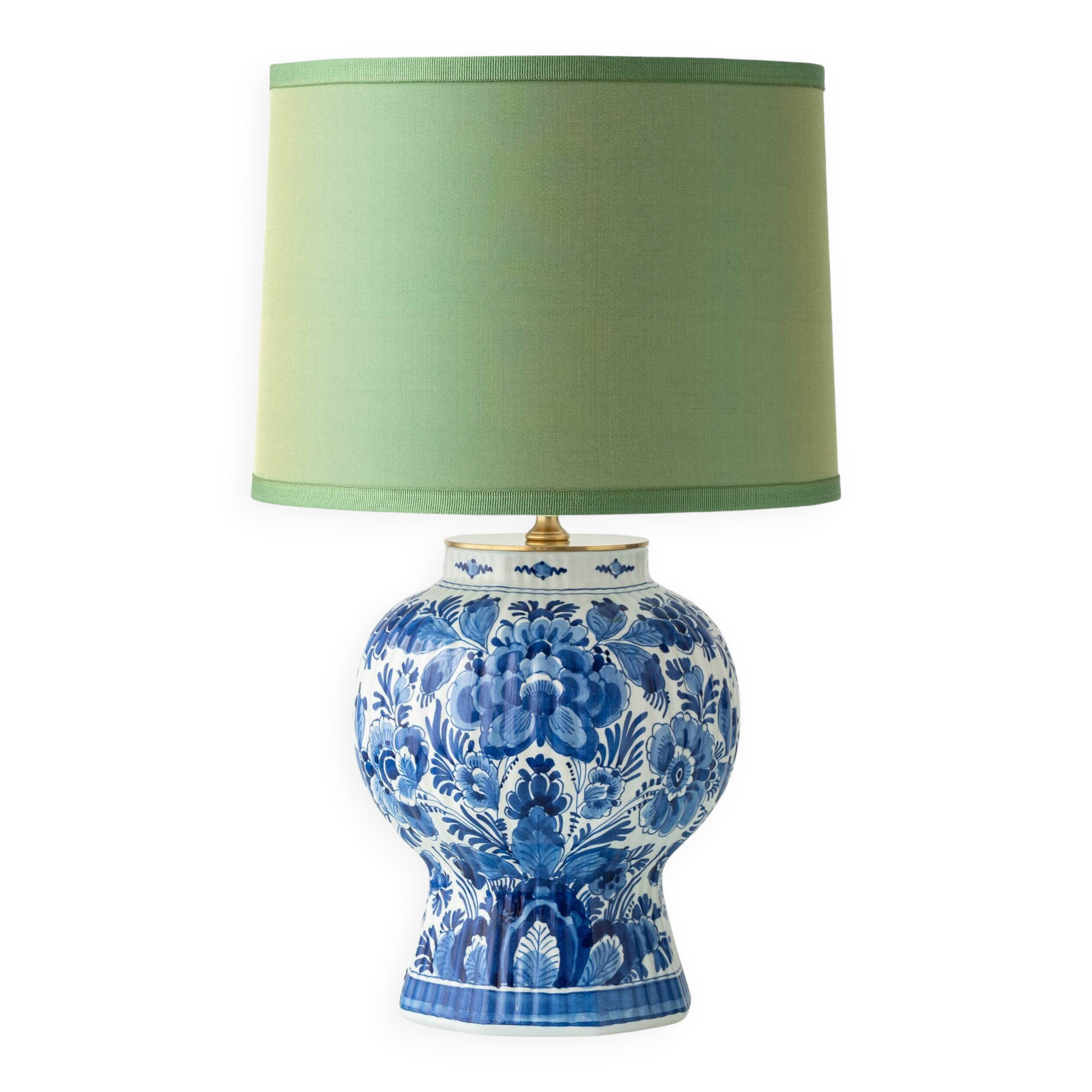 Royal Delft blue ceramic lamp, 1971, new pistachio silk shade.