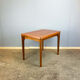 Table d'appoint par Henning Kjaernulf pour Vejle Stole- & Møbelfabrik, teck, années 1960.