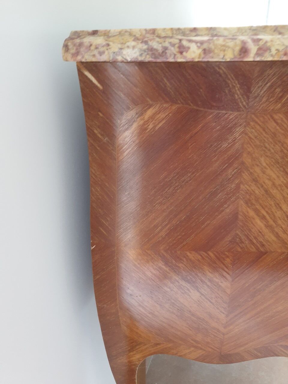 Louis XV curved chest of drawers