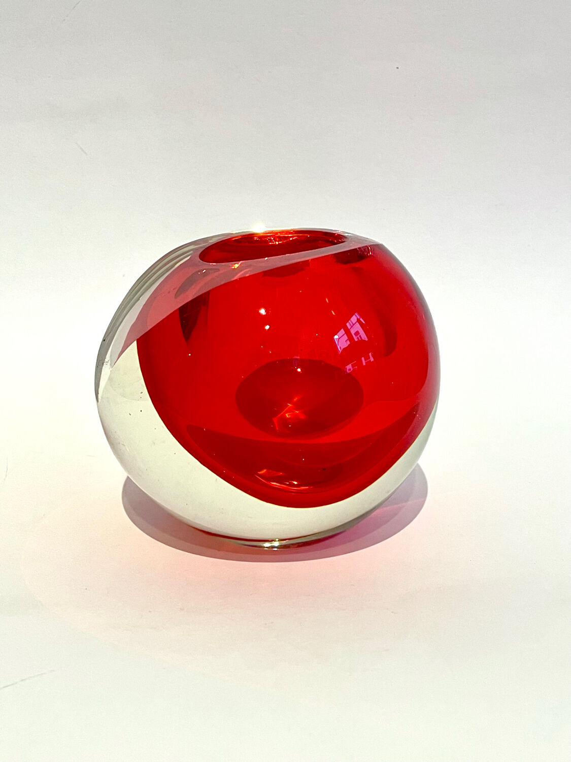 Sommerso round vase, Murano