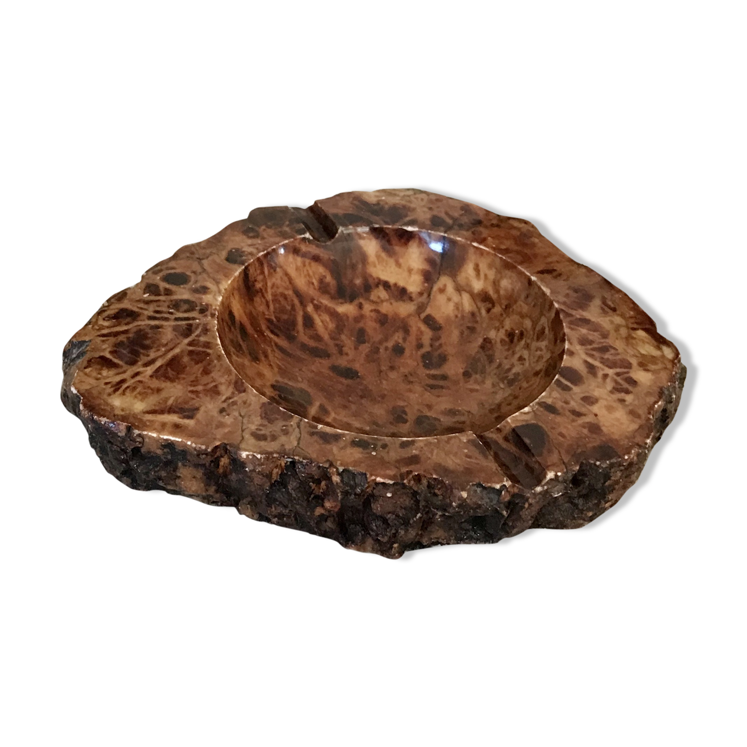 Vintage ashtray in agathe