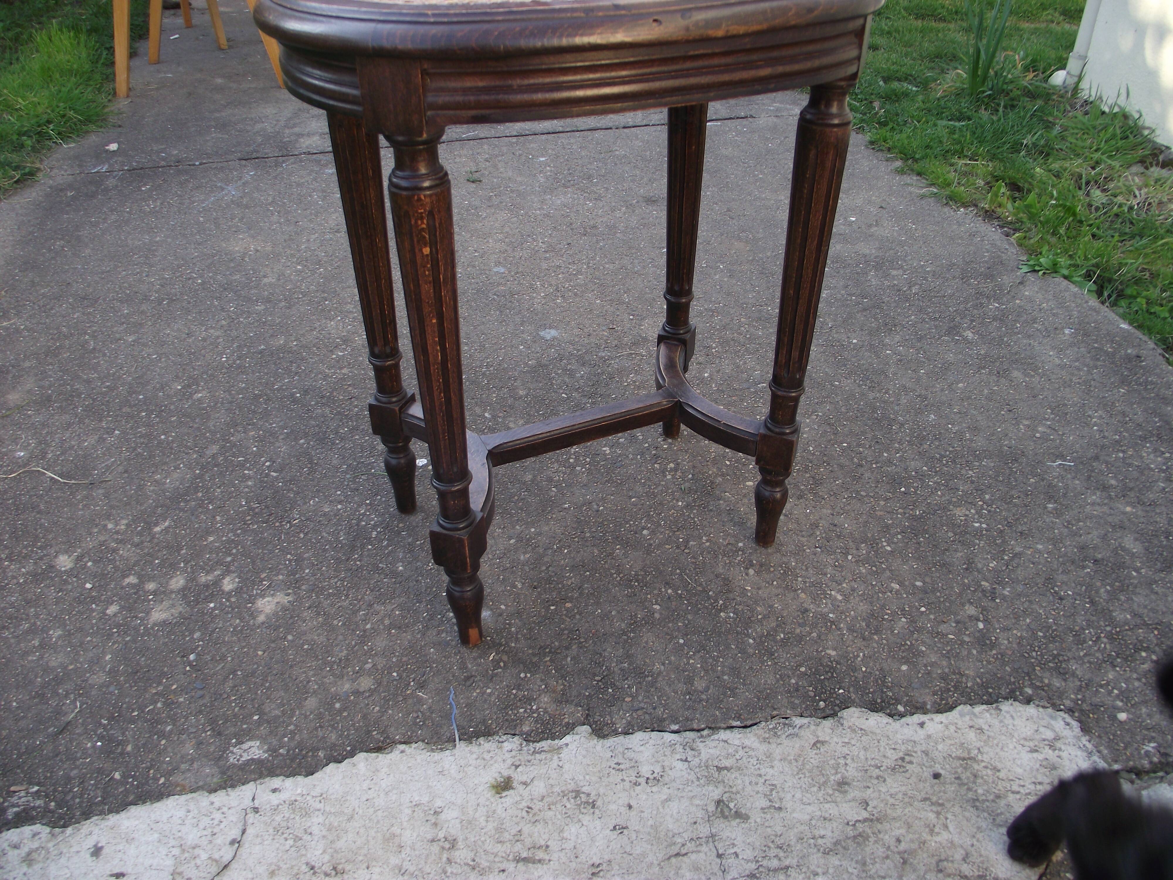 Piano stool in the style of Louis XVI, canned