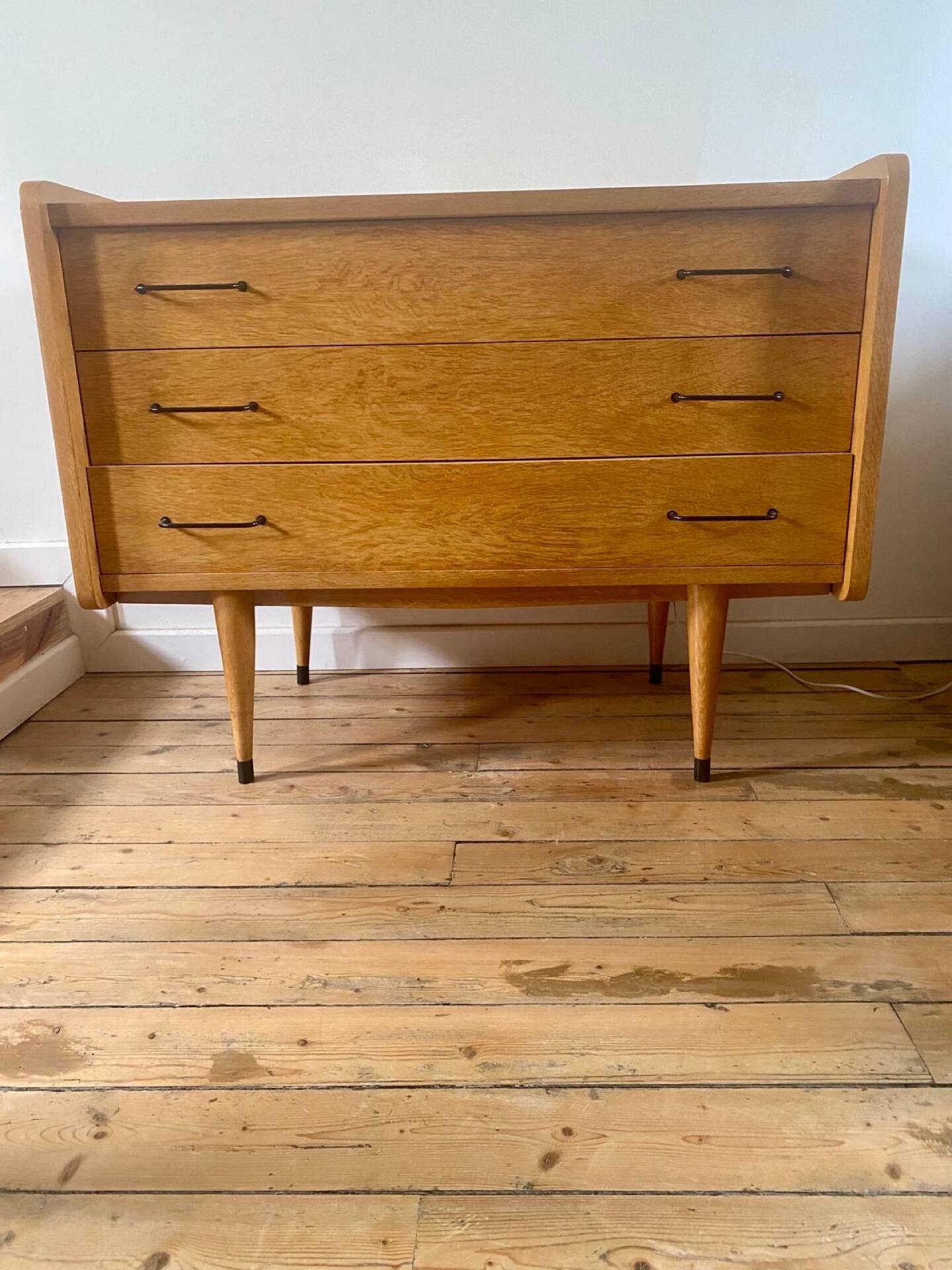 Vintage chest of drawers