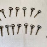 Door ornaments + handles and keys