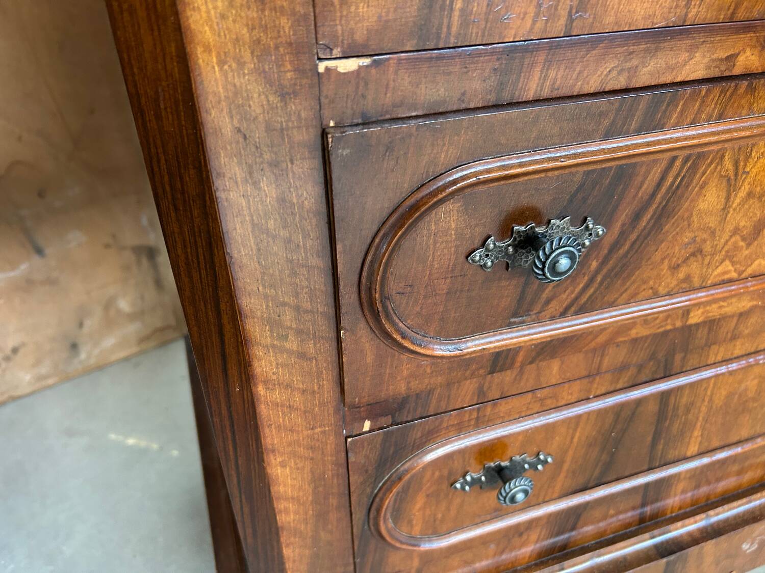 4-drawer chest of drawers