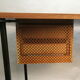Bureau des années 50/60 en formica noir, acajou, doré
