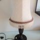 Lampe en bois tourné et abat en tissu beige style art déco / années 40-50