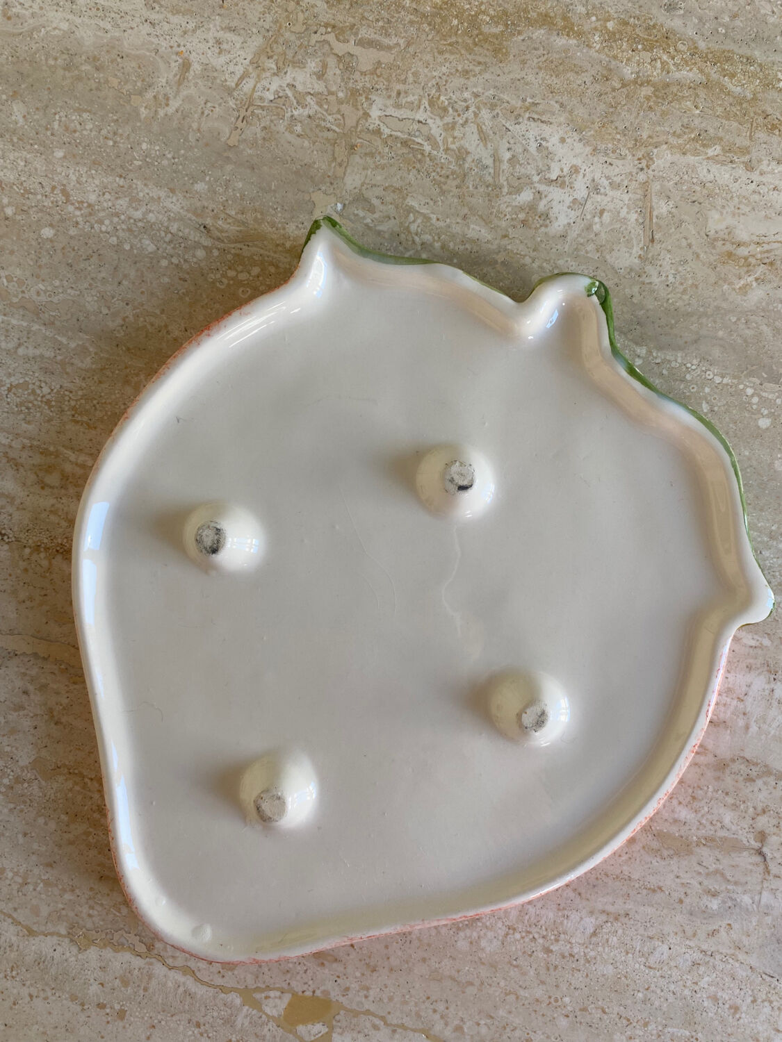 Dessous de plat en céramique fraise